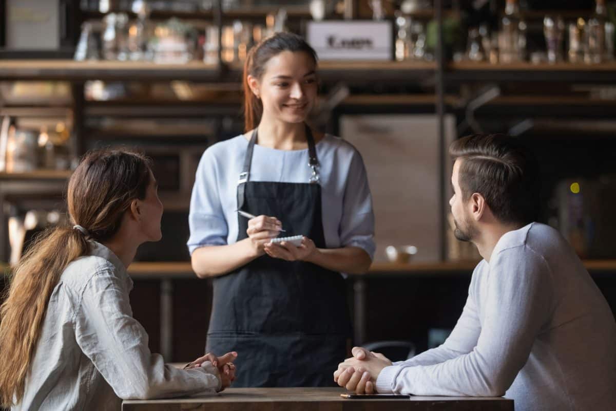 Comment trouver facilement un emploi de serveur ?