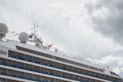 Comment préparer sa croisière sur le Renaissance pour un voyage sans stress ?